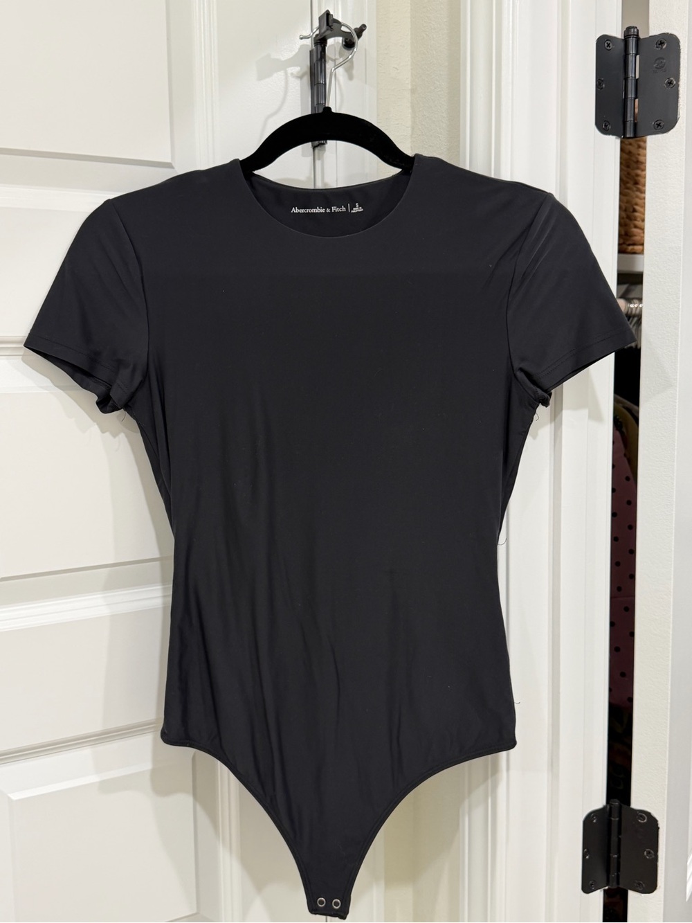 Abercrombie & Fitch Black Short-Sleeve Crewneck Bodysuit